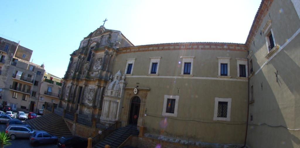 Gualtiero Camere & Suite Caltagirone Εξωτερικό φωτογραφία